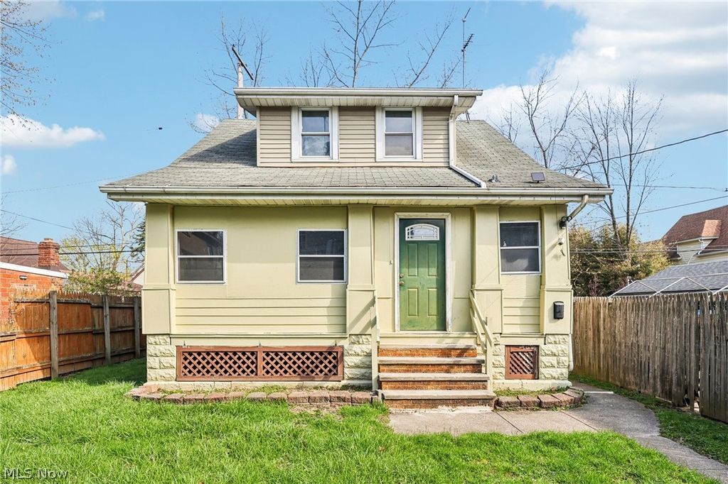 Photo of 3612 Daisy Avenue, Cleveland, OH 44109 (MLS # 5200664)