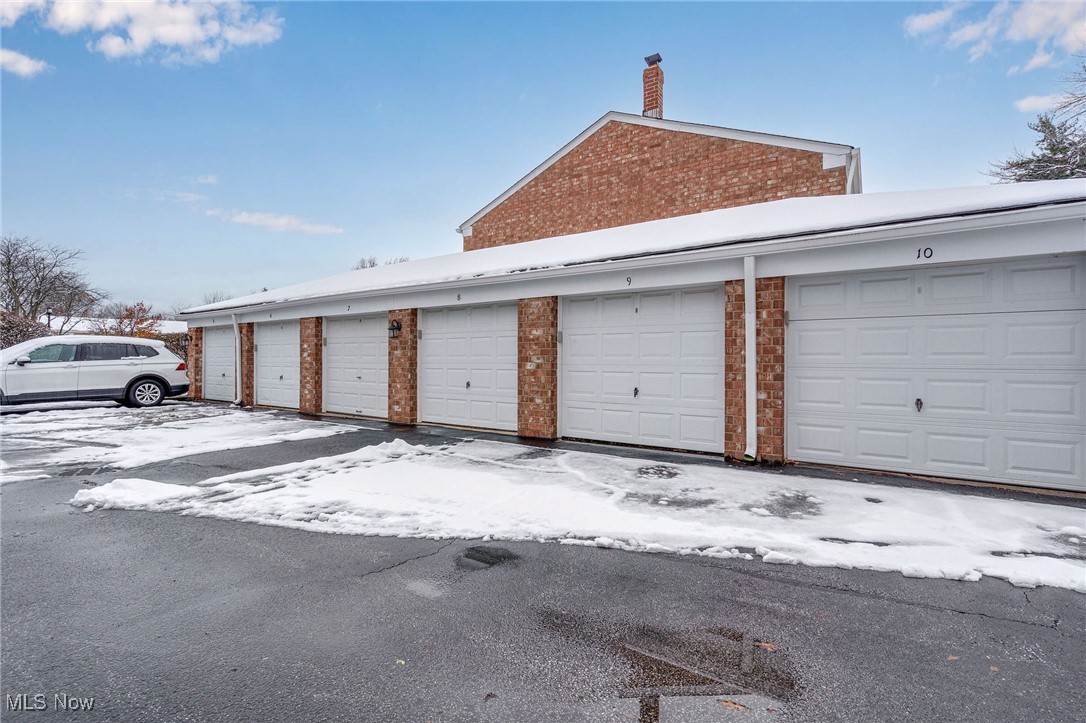 Willoughby Commons Condo - Residential