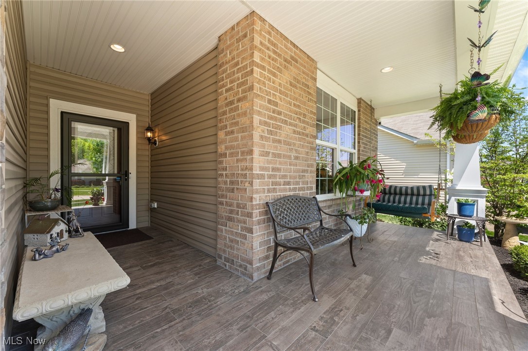 7982 Walcott Way, Mentor, Ohio image 4