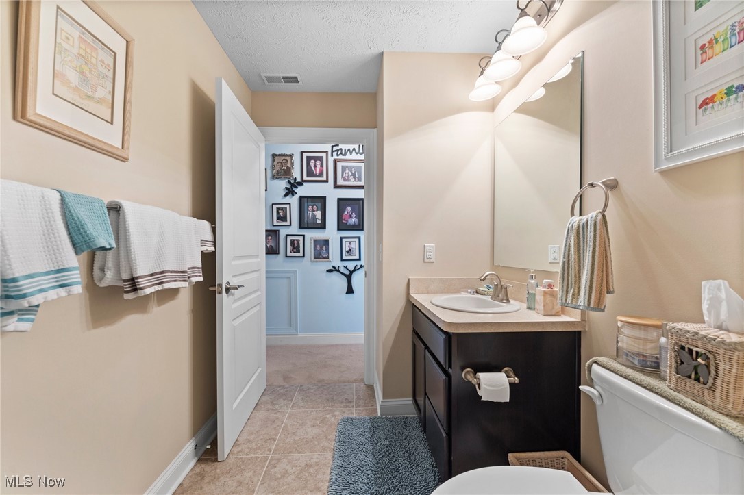 7982 Walcott Way, Mentor, Ohio image 39