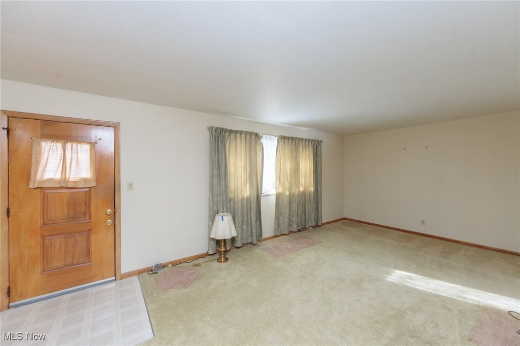 Photo of 14430 Drake Road, Strongsville, OH 44136 (MLS # 5183906)