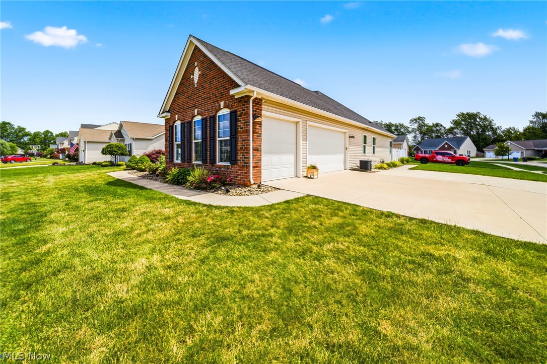7347 Warblers Lane