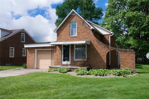 Homes For Sale - 1528 Stepney Street<br/> Niles, OH 44446