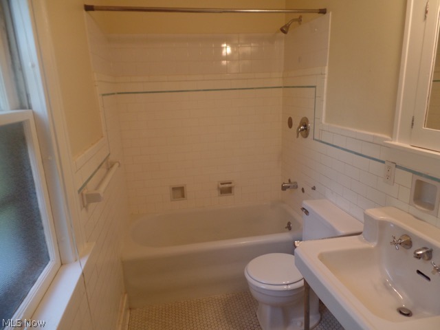 Crestwood - Residential