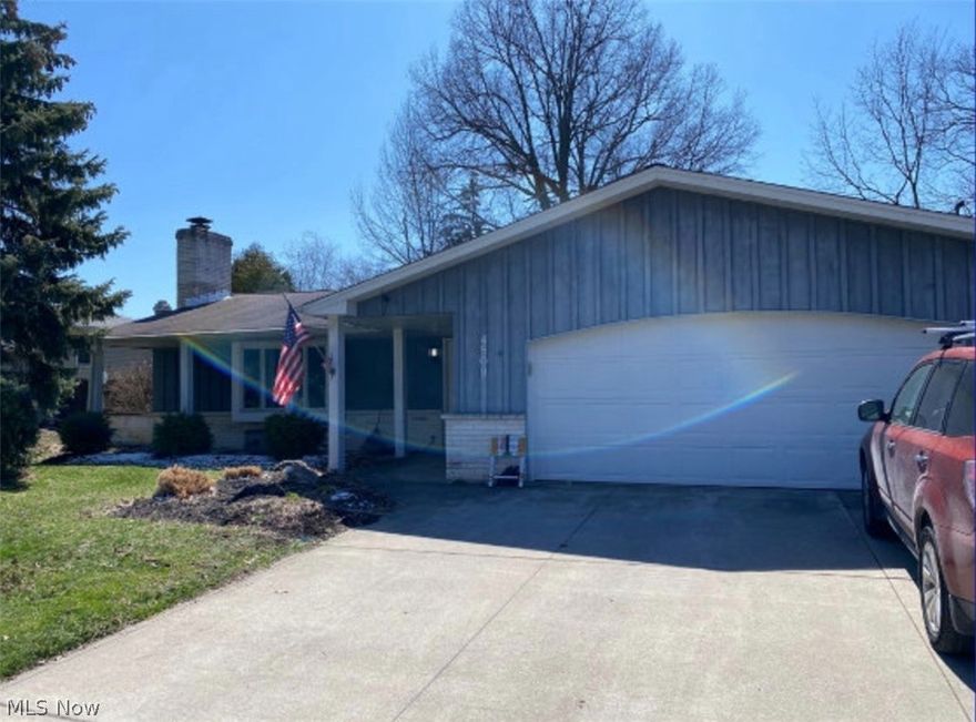 Danielle rules Chris drools