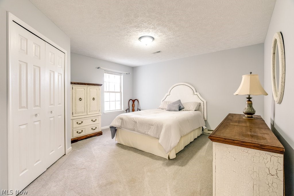 Creekside/Pleasant Lakes Condo - Residential