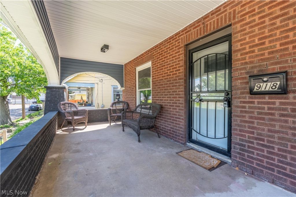 Photo of 918 15th Street NW, Canton, OH 44703 (MLS # 5210568)