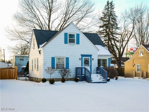 Photo for 5086 Whitethorn Avenue