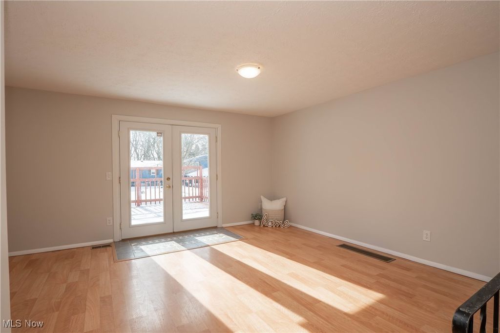 Photo of 5648 Hill Run Circle NW, Massillon, OH 44646 (MLS # 5182648)