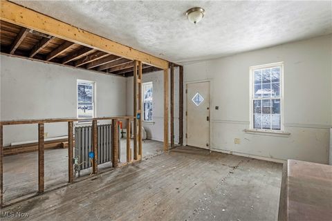 Tiny photo for 1008 E 6th Street, Ashtabula, OH 44004 (MLS # 5178985)