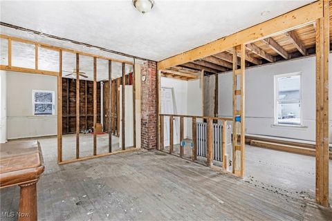 Tiny photo for 1008 E 6th Street, Ashtabula, OH 44004 (MLS # 5178985)