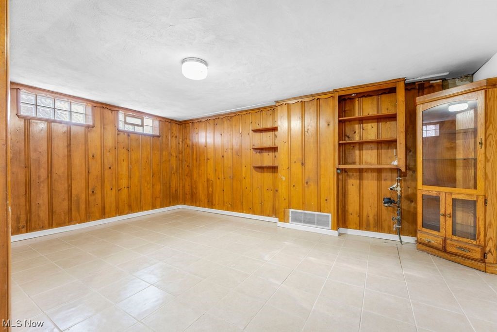 Associated Investment Co Orcha - Residential