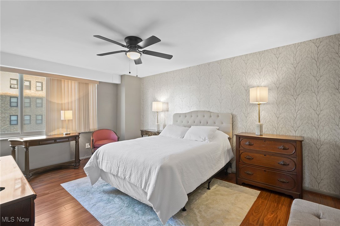 Marine Towers East Condo - Residential