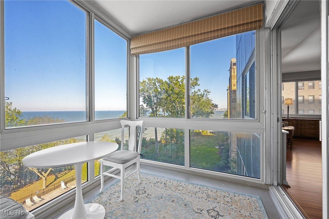 Marine Towers East Condo - Residential