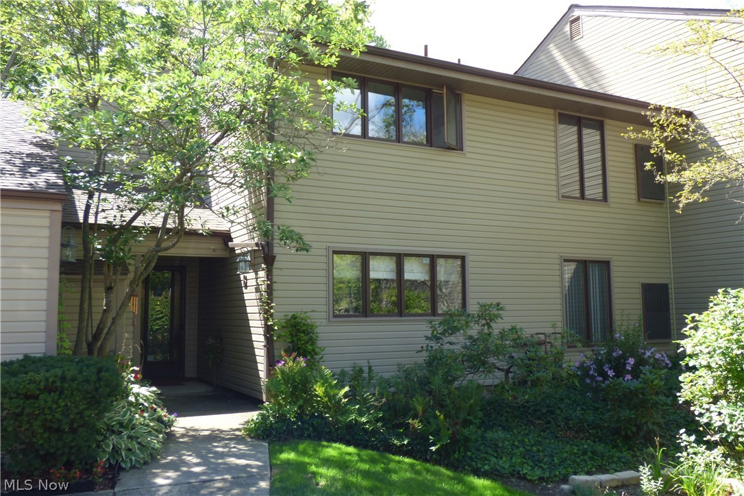 Trees Condo - Residential