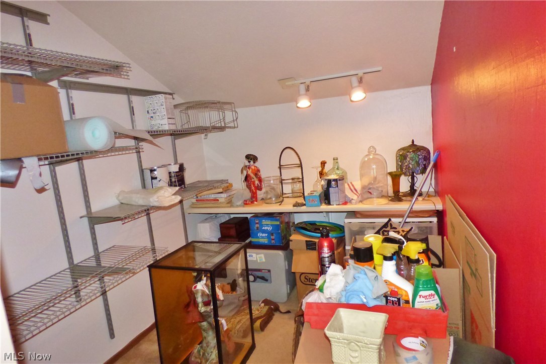 Trees Condo - Residential