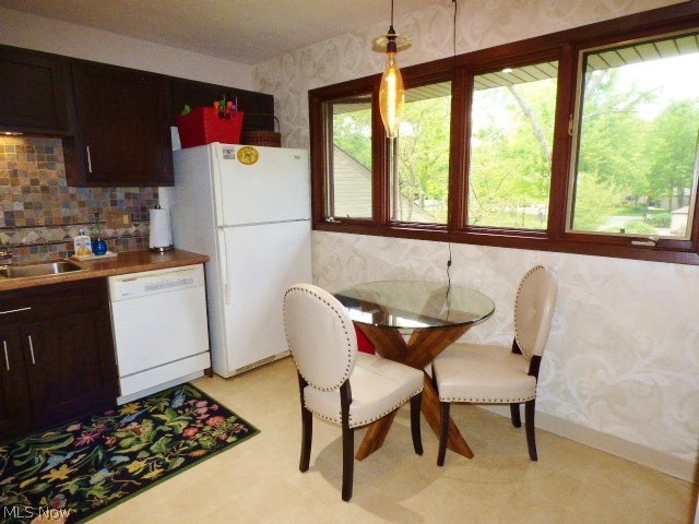 Trees Condo - Residential