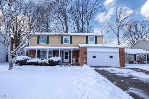 4070 Fielding Drive, North Olmsted, OH 44070 - #: 5101837