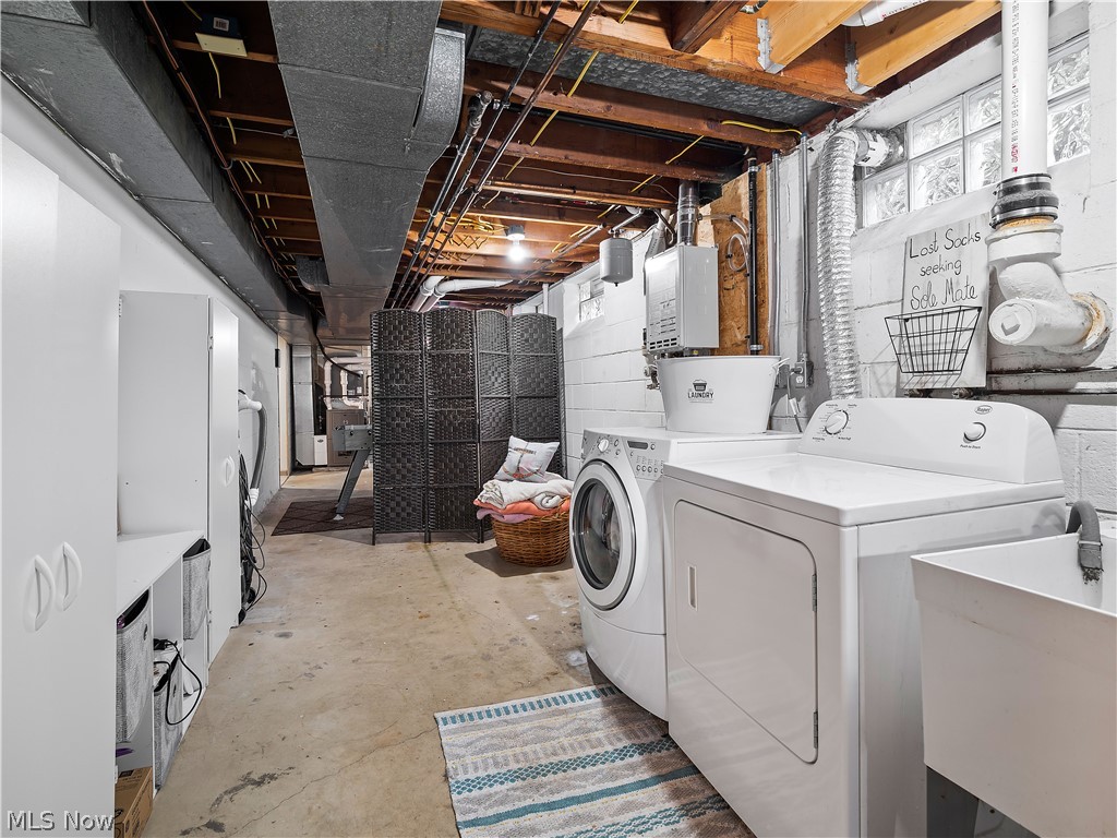 West/Cuyahoga River 3 - Residential