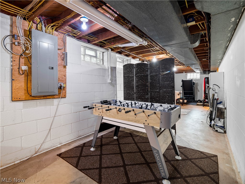 West/Cuyahoga River 3 - Residential