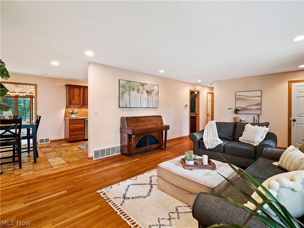 West/Cuyahoga River 3 - Residential