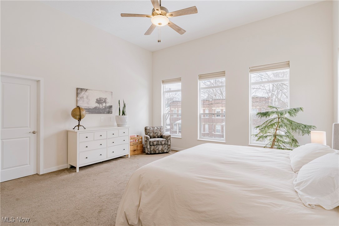 Clinton Court Twnhms Sub Un B - Residential