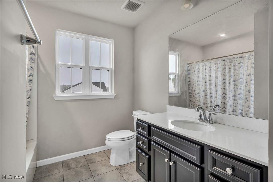 4689 Louis Lane, Stow, Ohio image 28