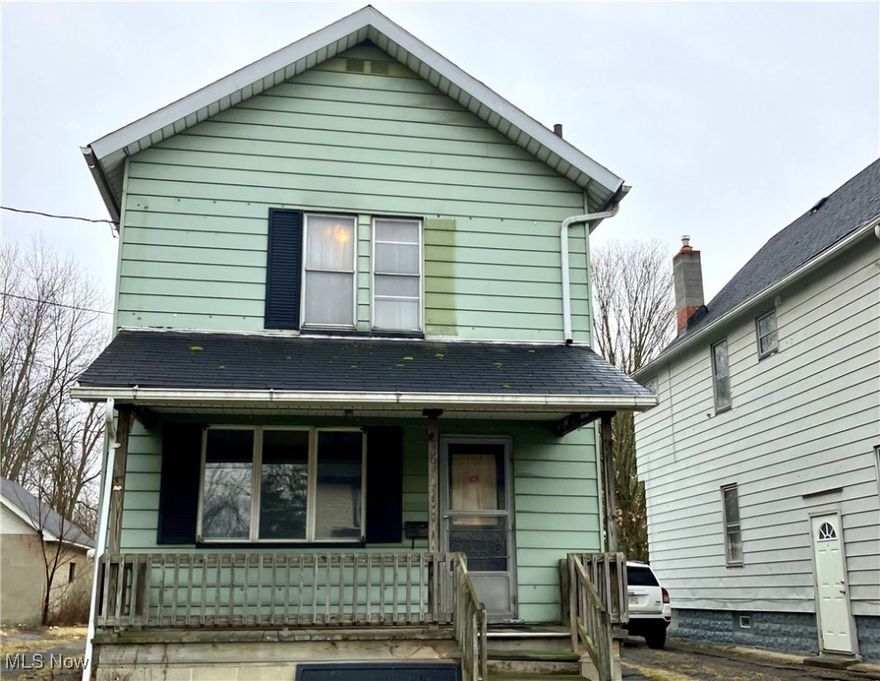 Handyman/investor special! The home is being sold in as-is condition. There are two bedrooms and one full bath on the second level, a living room, kitchen, and a full basement. Call for more details.