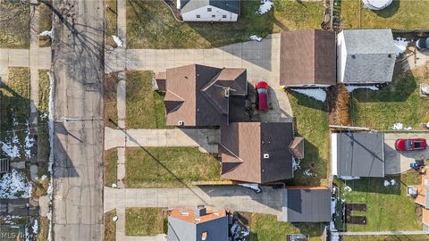 Tiny photo for 19417 Mohawk Avenue, Cleveland, OH 44119 (MLS # 5185493)