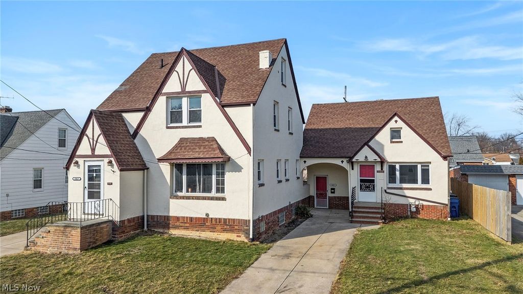 Photo of 19417 Mohawk Avenue, Cleveland, OH 44119 (MLS # 5185493)