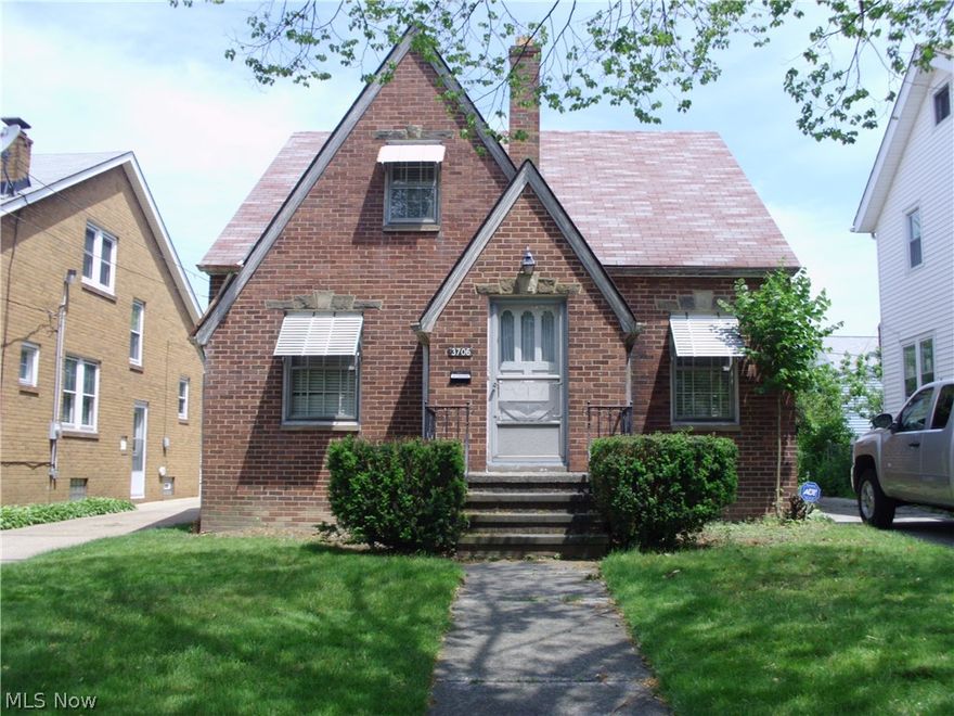 ESTATE: ALL BRICK-4 BEDROOMS-HARDWOOD FLOORS-LIVINGROOM W/DECORATOR FIREPLACE-BEAUTIFUL WOOD DOORS-FULLBASE-2 CAR GARAGE-NICE YARD.  "AS IS".  FURNACE/WATER TANK 2014.  EASY ACCESS TO HIGHWAY AND BUS SERVICE.