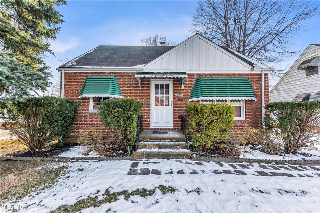 Photo of 21440 Fuller Avenue, Euclid, OH 44123 (MLS # 5176603)