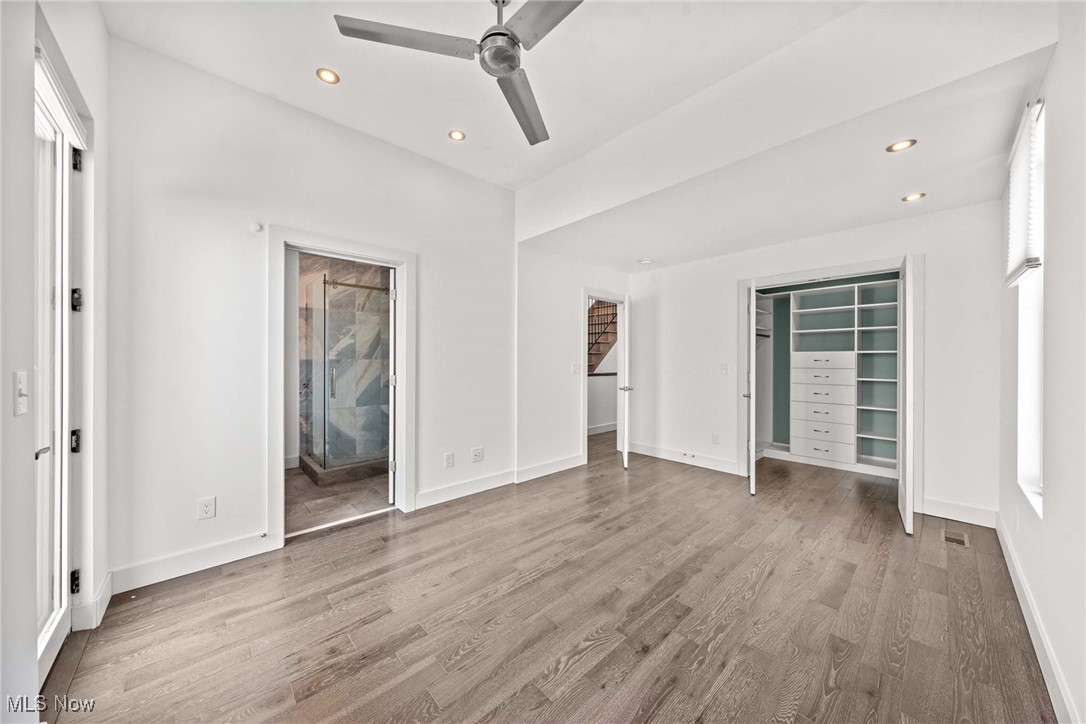 Cleveland, Ohio 44113, United States, 3 Bedrooms Bedrooms, ,5 BathroomsBathrooms,Residential,Pending,82895