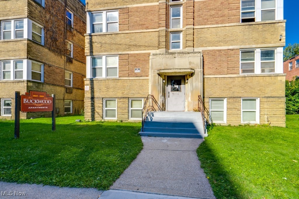 2824-2826 E 130th Street