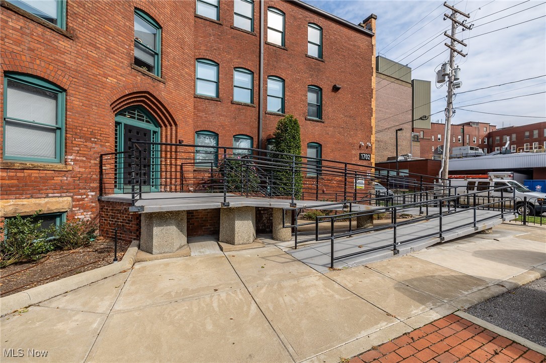 Barber & Lords - Residential Lease