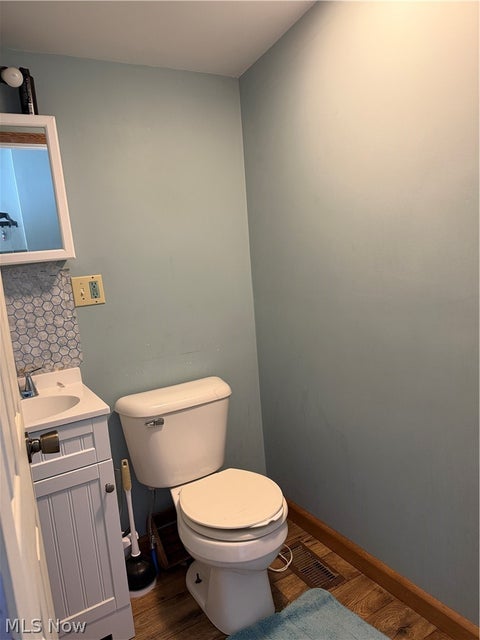 Tiny photo for 317 E Millersburg Street, Nashville, OH 44661 (MLS # 5255209)