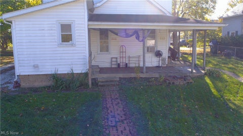 Tiny photo for 317 E Millersburg Street, Nashville, OH 44661 (MLS # 5255209)