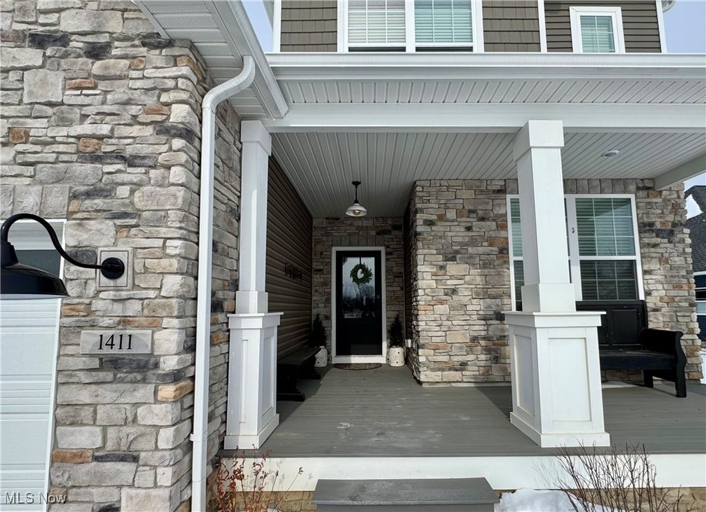 Photo of 1411 Tullamore Trail, Wadsworth, OH 44281 (MLS # 5185047)