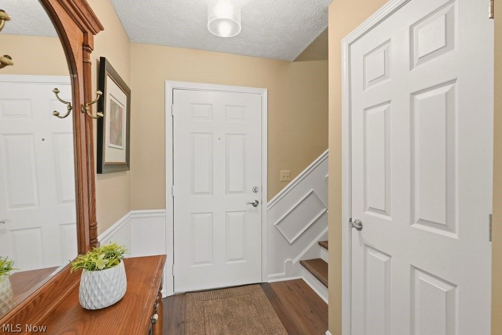 Photo of 5653 Gateway Lane, Brook Park, OH 44142 (MLS # 5208327)