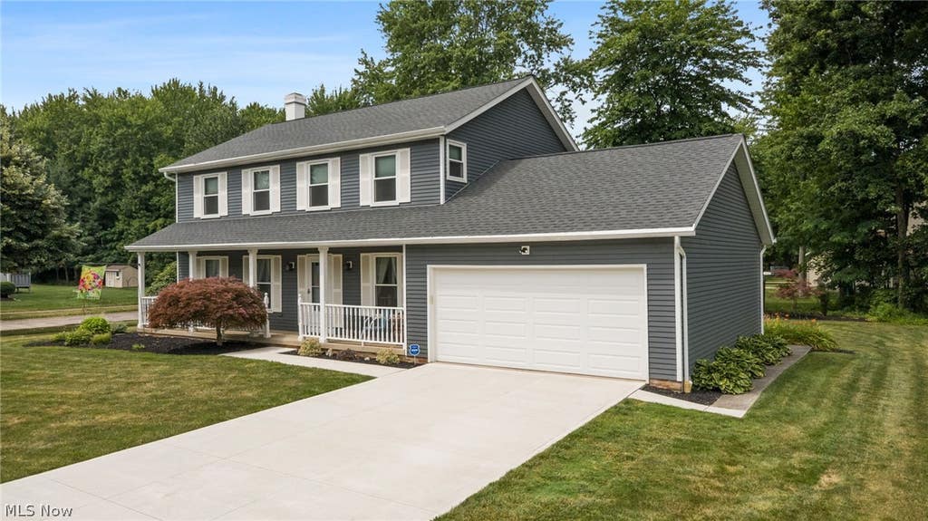 Photo of 9585 Brayes Manor Drive, Mentor, OH 44060 (MLS # 5225417)