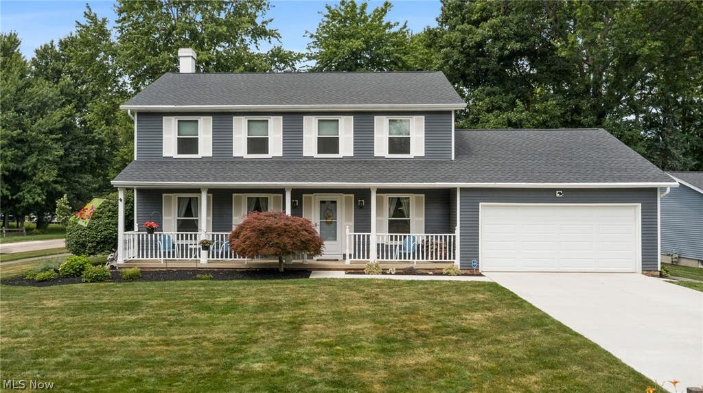 Photo of 9585 Brayes Manor Drive, Mentor, OH 44060 (MLS # 5225417)