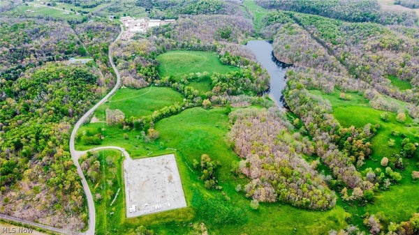 17081 STATE ROUTE 644, SALINEVILLE, OH 43945 - Image dec3dc77f2fd5ced10227fbda420df76/2729804071