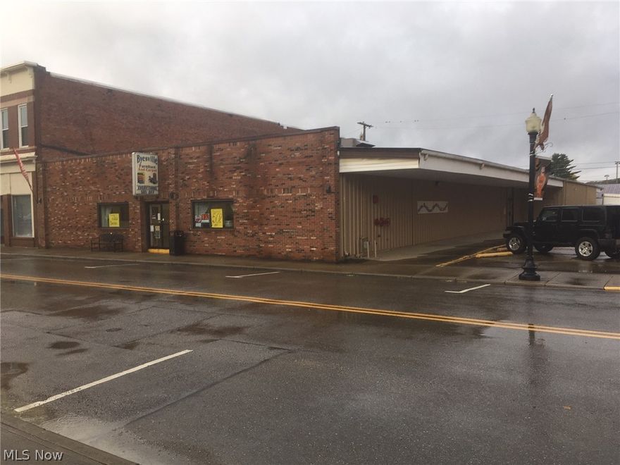 Furniture Store in downtown Byesville (closing).