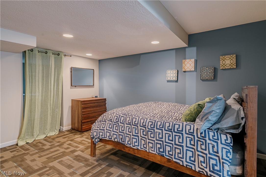 Orange 13 - Residential