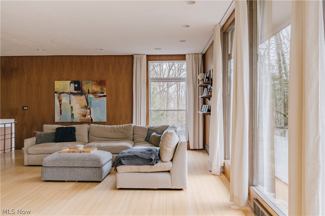 Orange 13 - Residential