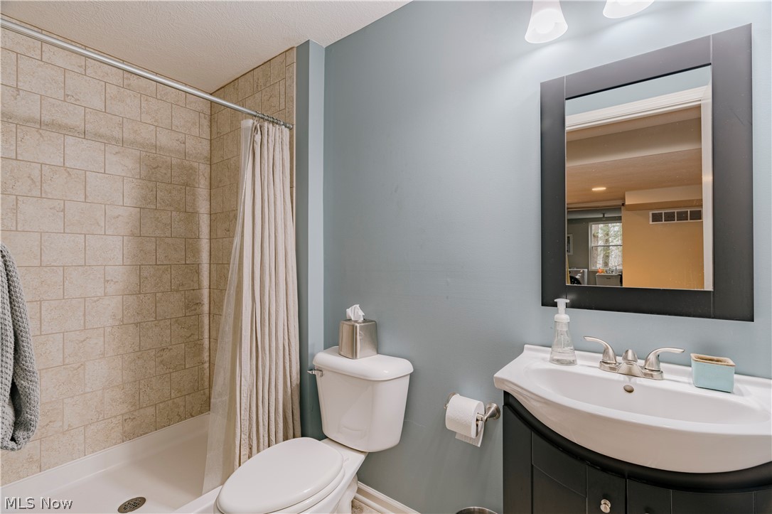 Orange 13 - Residential