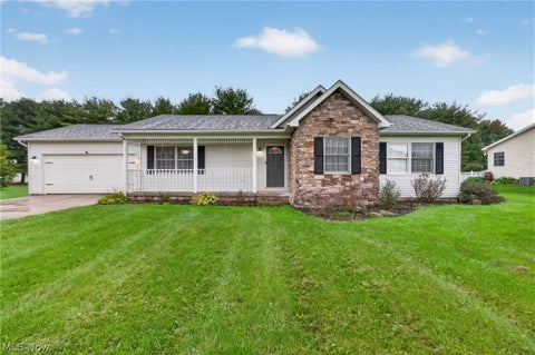 Homes For Sale - 702 Willow Dale Street<br/> Bolivar, OH 44612