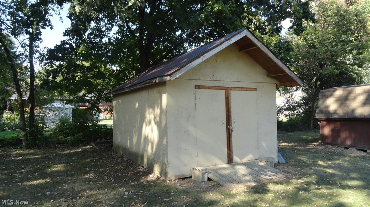 Dover Land & Improv Compa - Residential