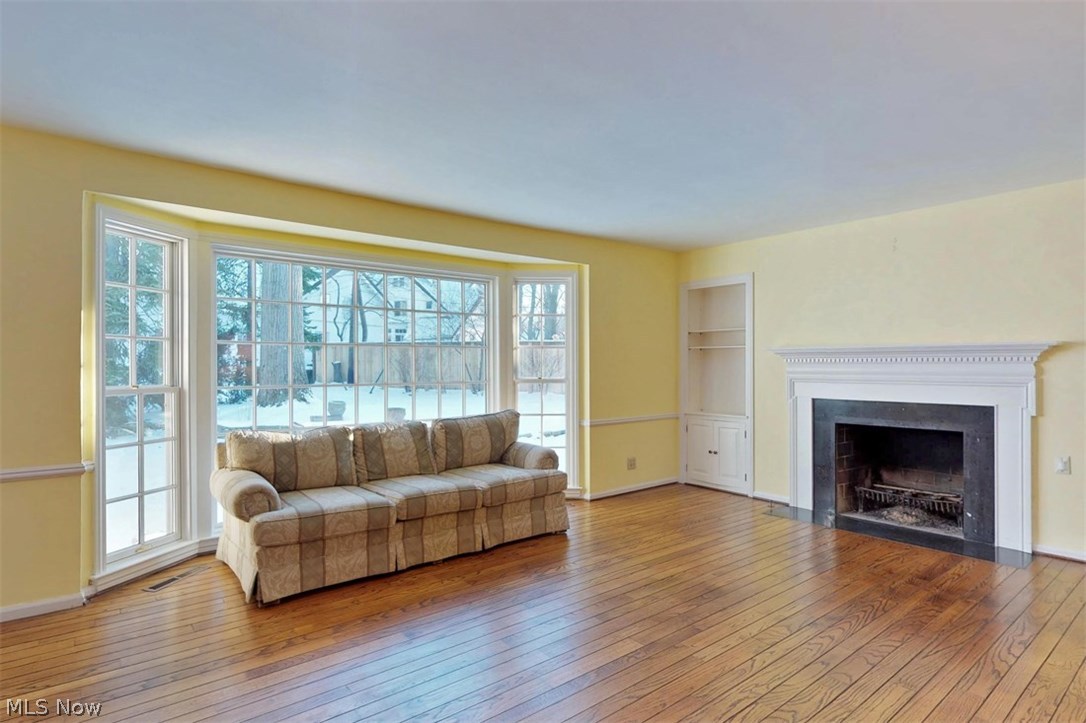 Land Co - Residential Lease