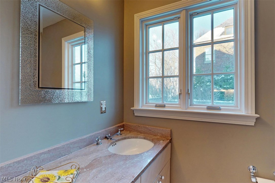 Land Co - Residential Lease